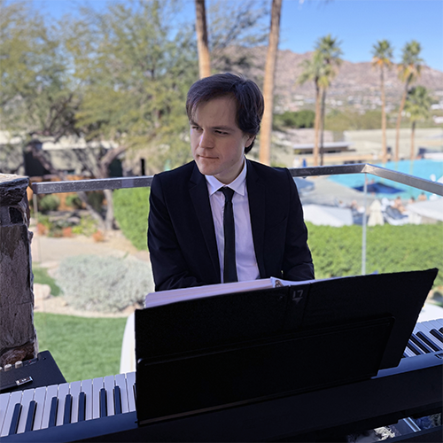 Ellis performing for an event at Sanctuary Camelback Mountain.